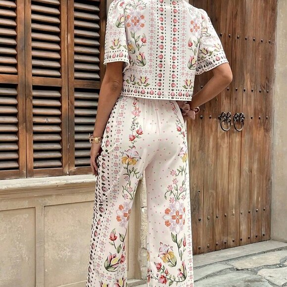 Boho Women's Casual Vacation Printed Short Sleeve Crop Top & Pants set - Picture 3 of 6